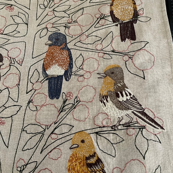 Coral and Tusk "Songbirds Tree" Table Runner - Picture 5 of 6